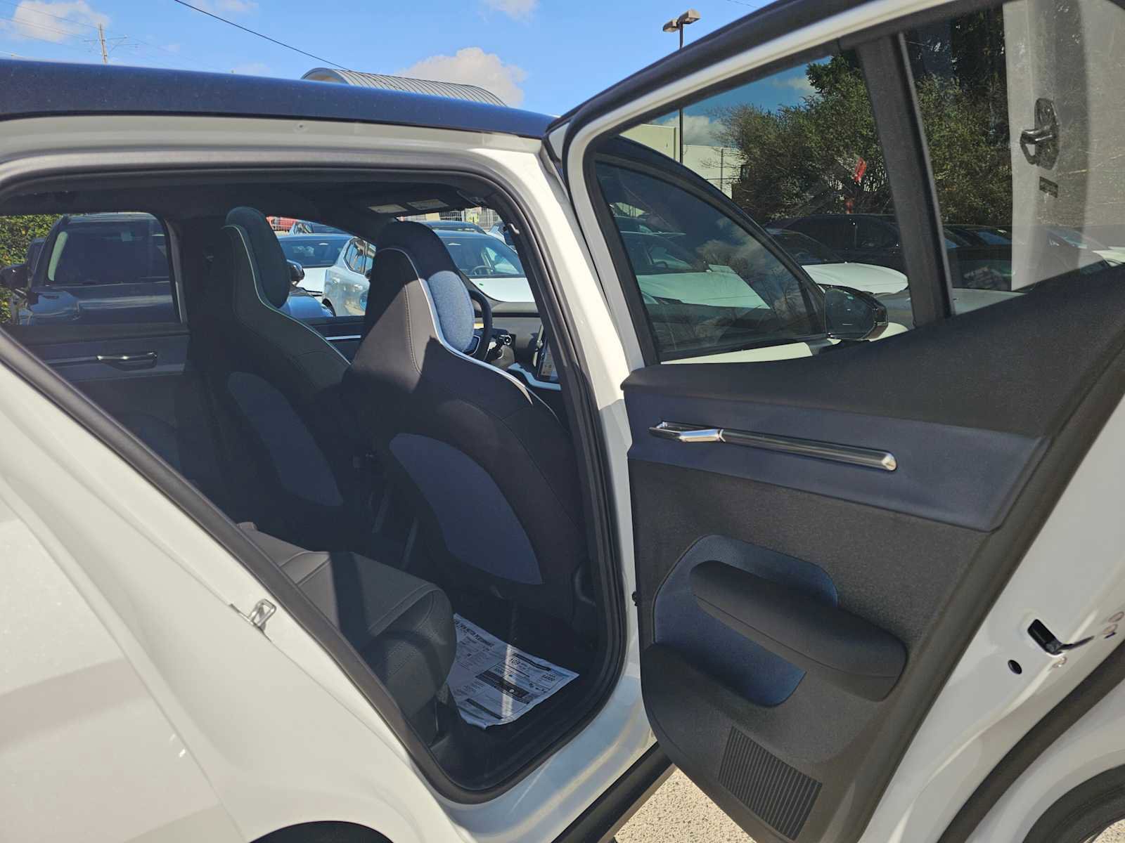 New 2026 Volvo EX30 Ultra w/ Climate Package image 14