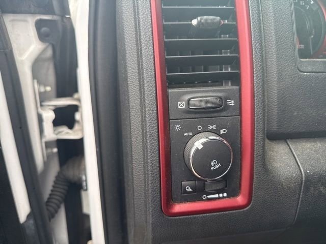 Used 2015 RAM 1500 Rebel AWD/4WD image 17