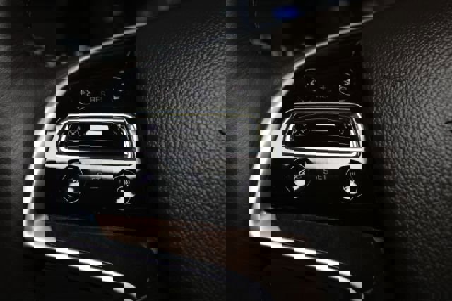 Used 2017 Cadillac Escalade Luxury AWD/4WD image 20