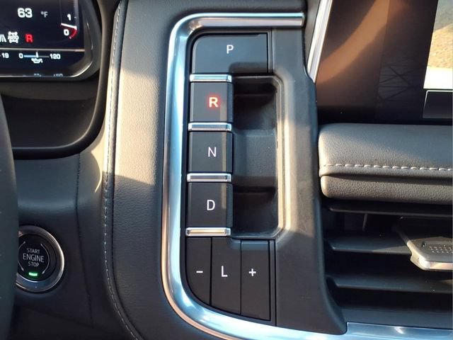 Used 2023 GMC Yukon XL SLE w/ Gmc Pro Safety Plus Package AWD/4WD image 22