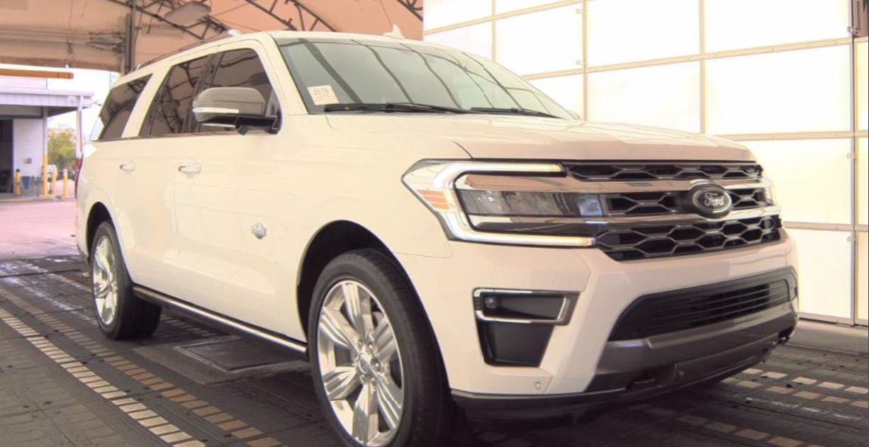 Used 2023 Ford Expedition Max King Ranch AWD/4WD image 3