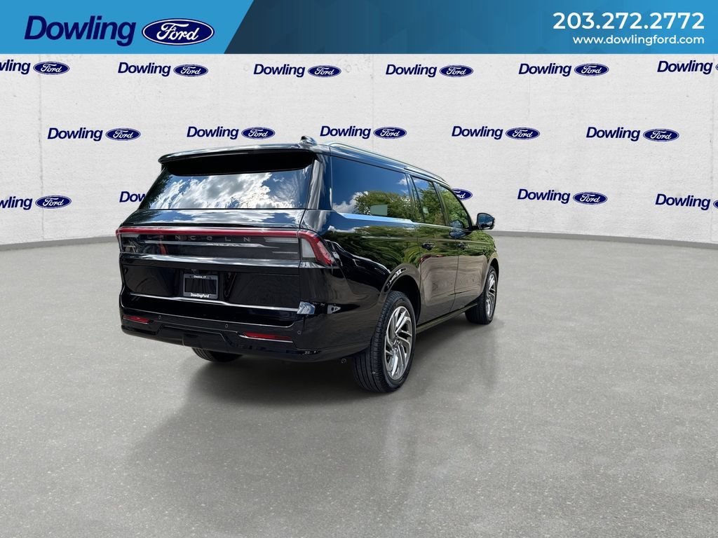 Used 2025 Lincoln Navigator L Reserve AWD/4WD image 8