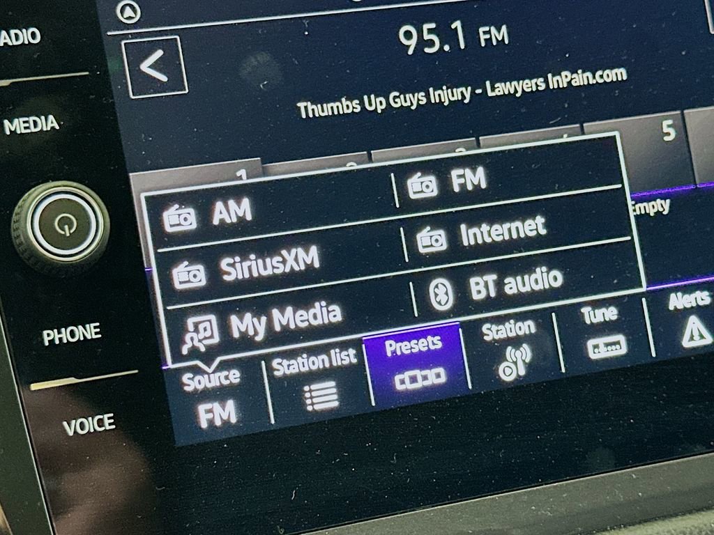 Used 2024 Volkswagen Tiguan Wolfsburg Edition image 27