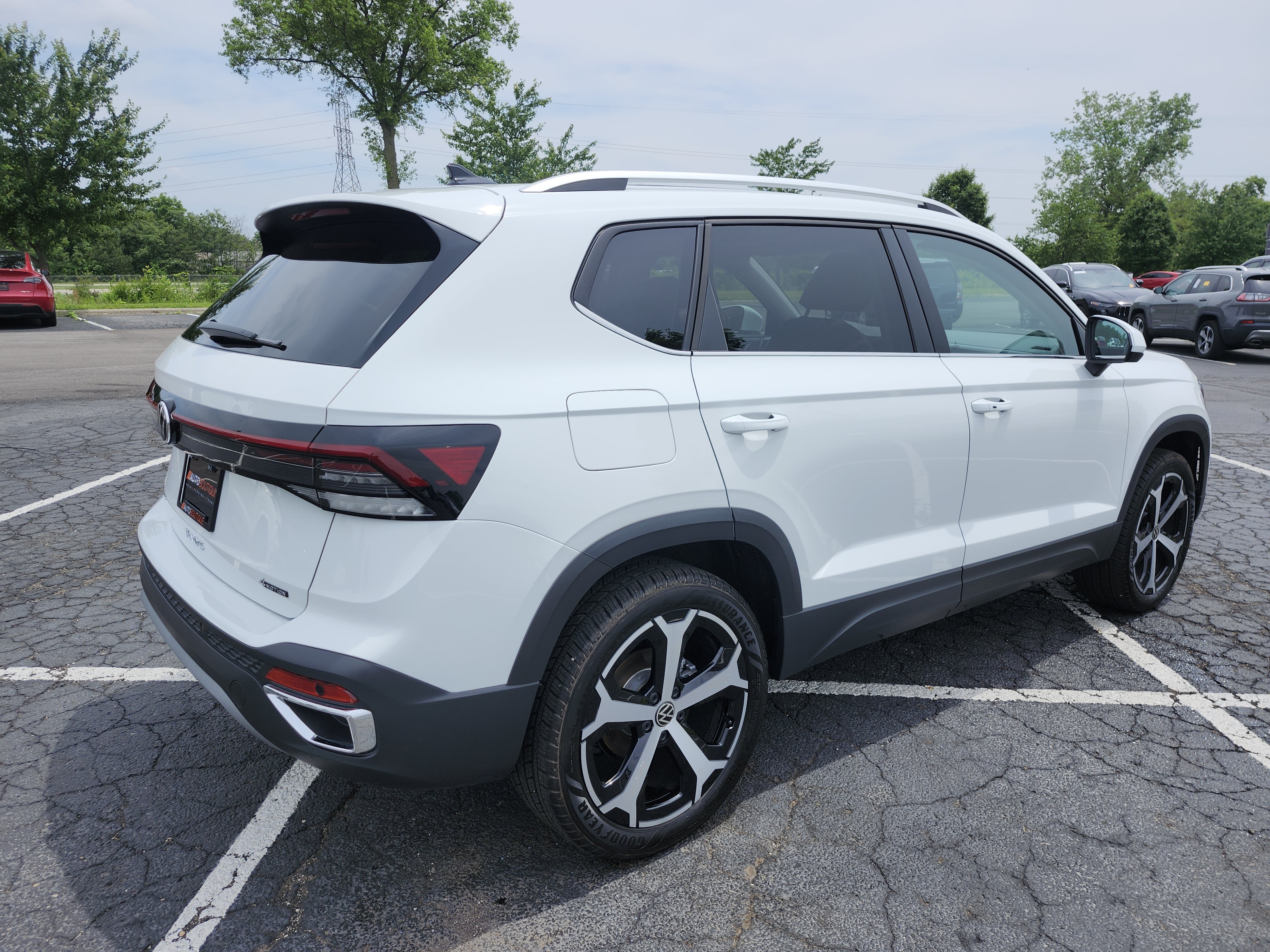 Used 2026 Volkswagen Taos SEL AWD/4WD image 20