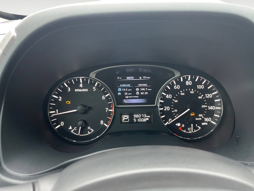 Used 2015 Nissan Pathfinder Platinum w/ Family Entertainment Package FWD image 19