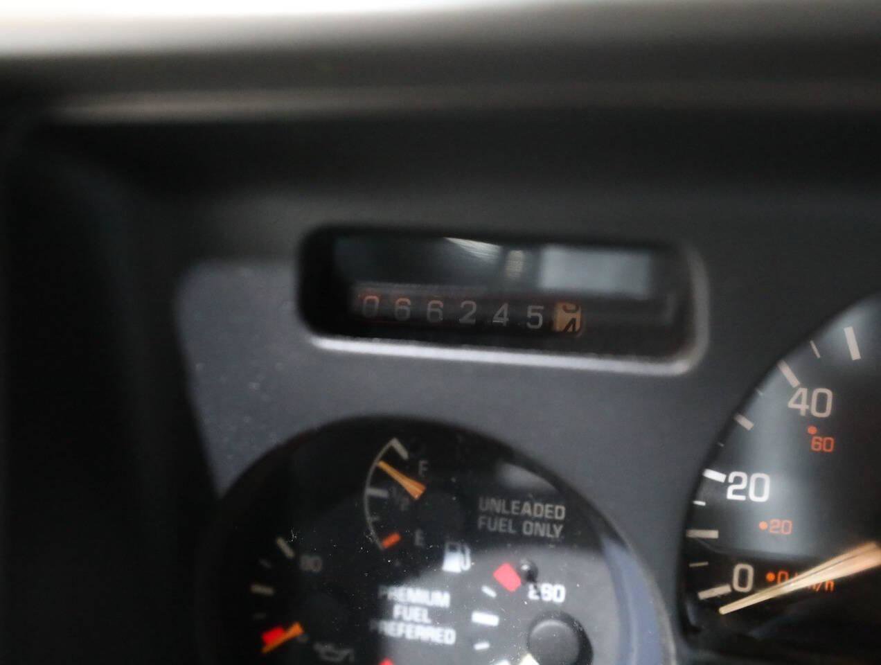 Used 1991 GMC Sonoma image 3