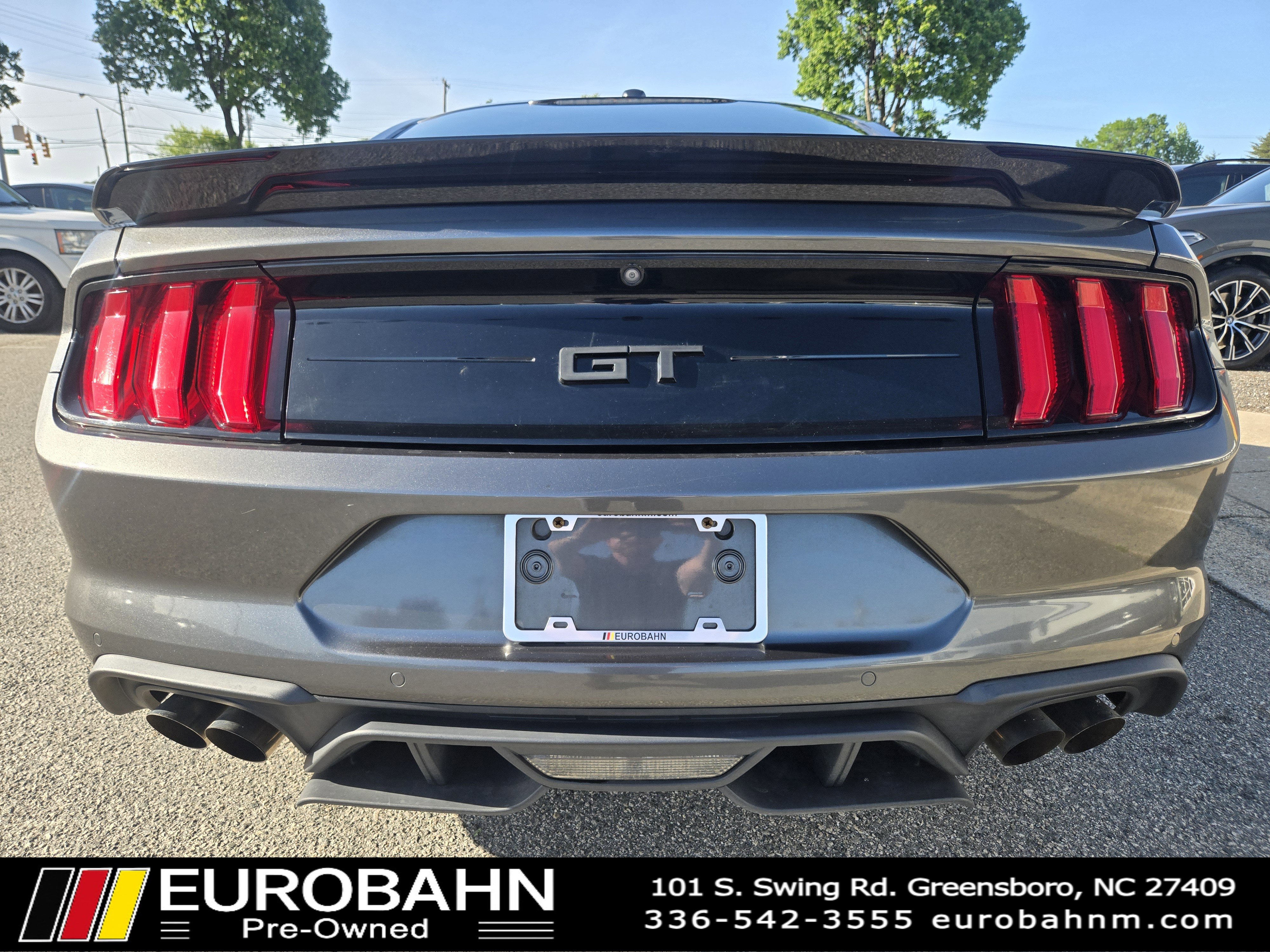 Used 2018 Ford Mustang GT Premium w/ GT Performance Package RWD image 4