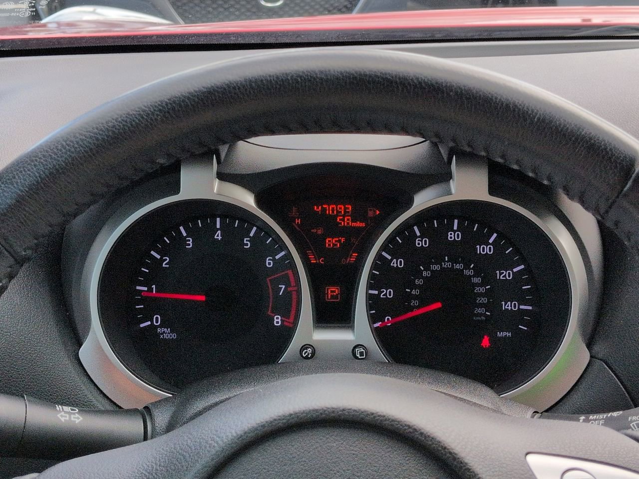 Used 2015 Nissan Juke SL FWD image 27