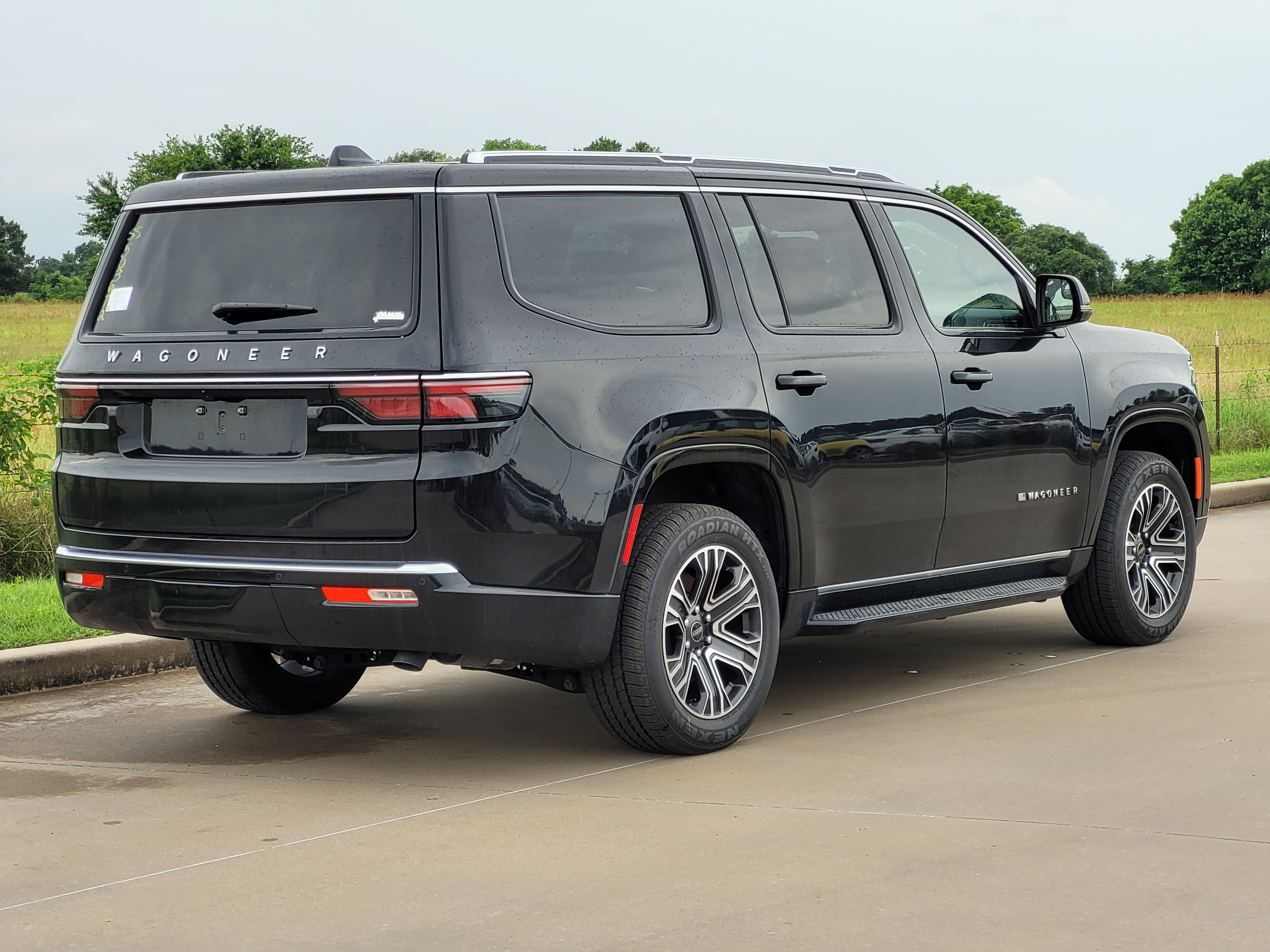 New 2025 Jeep Wagoneer 4WD w/ Premium Group I image 3