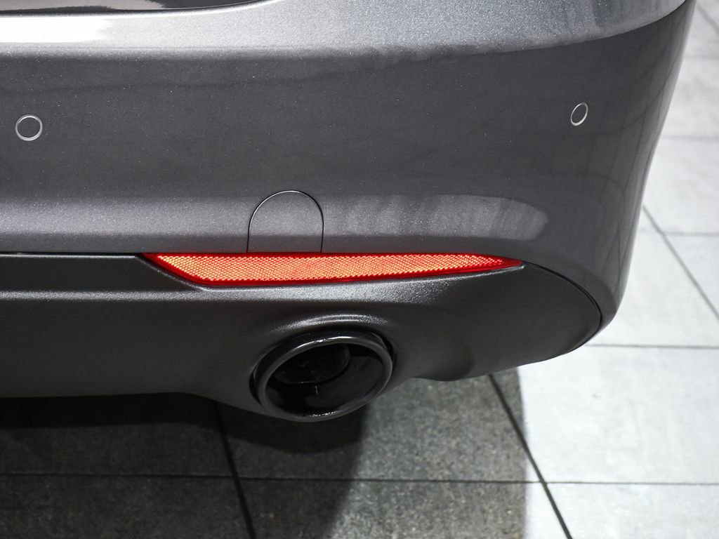 Used 2024 Alfa Romeo Giulia Ti AWD/4WD image 79