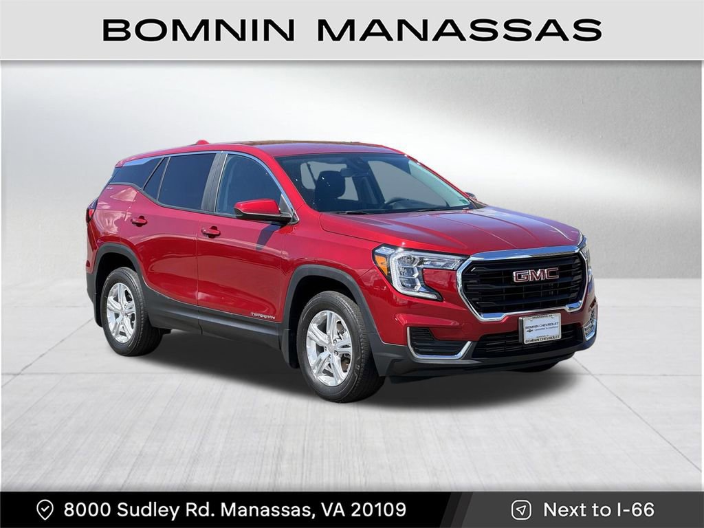 Used 2022 GMC Terrain SLE w/ LPO, Cargo Package image 2