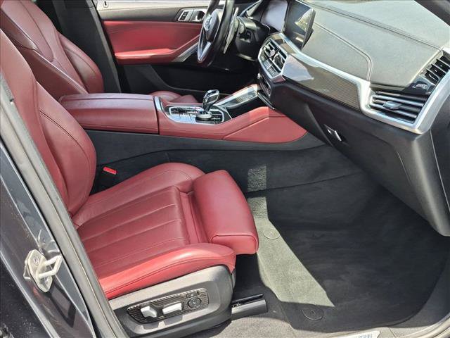 Used 2022 BMW X6 xDrive40i w/ M Sport Package AWD/4WD image 22
