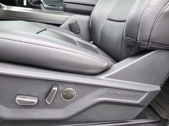 New 2025 Ford F150 Lariat w/ Equipment Group 502A High image 30