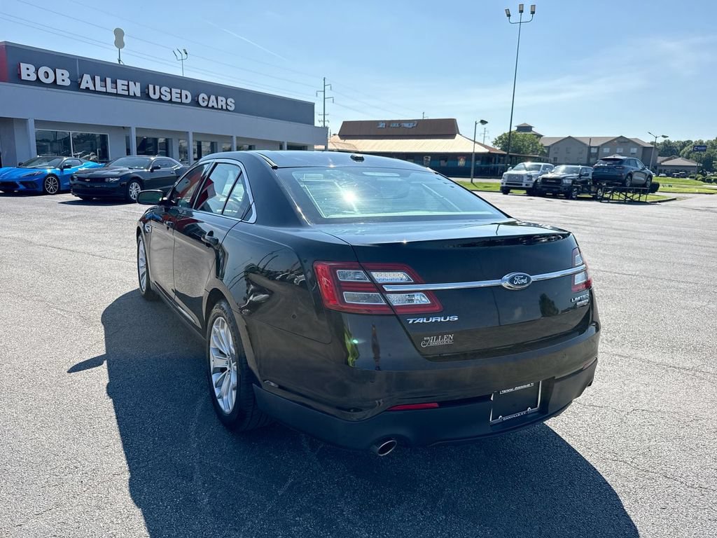 Used 2018 Ford Taurus Limited FWD image 4