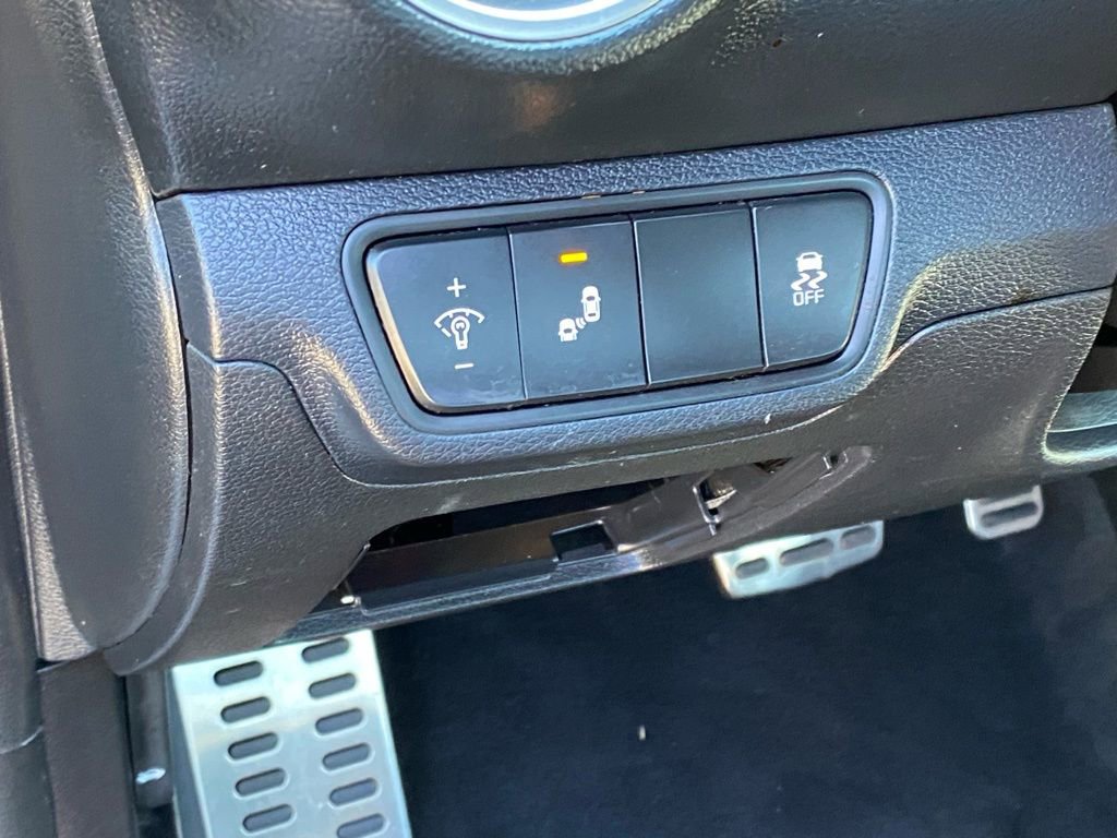 Used 2022 Kia Forte GT-Line w/ GT-Line Premium Package image 12