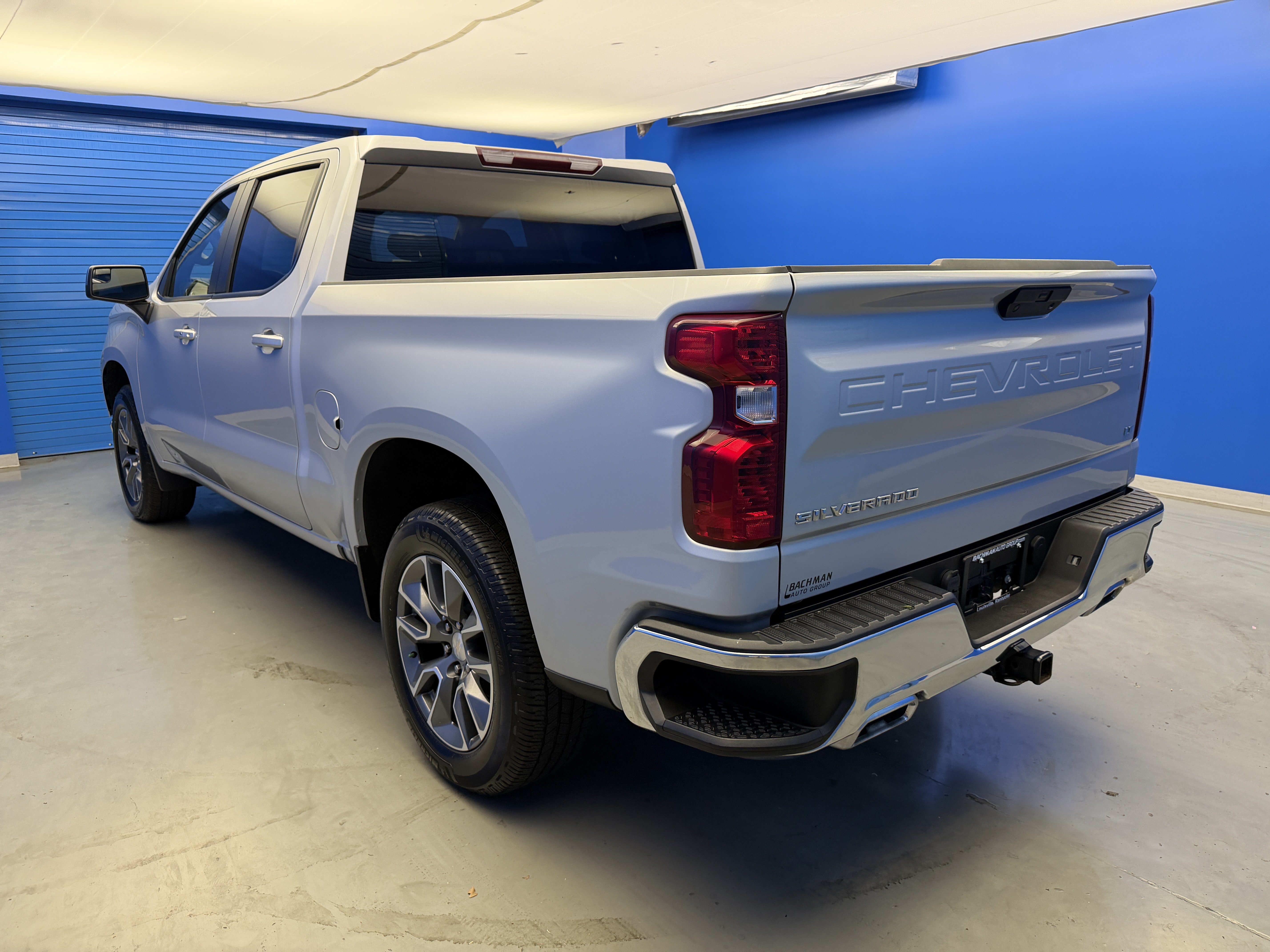 Used 2022 Chevrolet Silverado 1500 LT AWD/4WD image 5