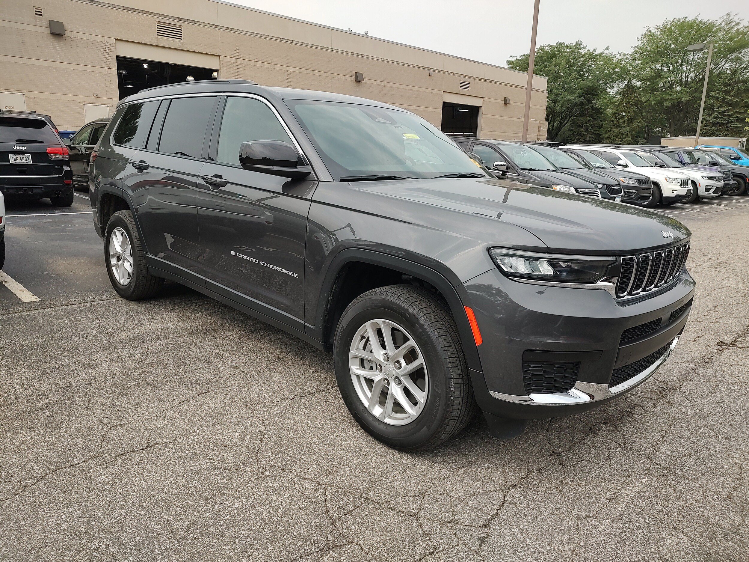 Certified 2024 Jeep Grand Cherokee L Laredo w/ Luxury Tech Group I