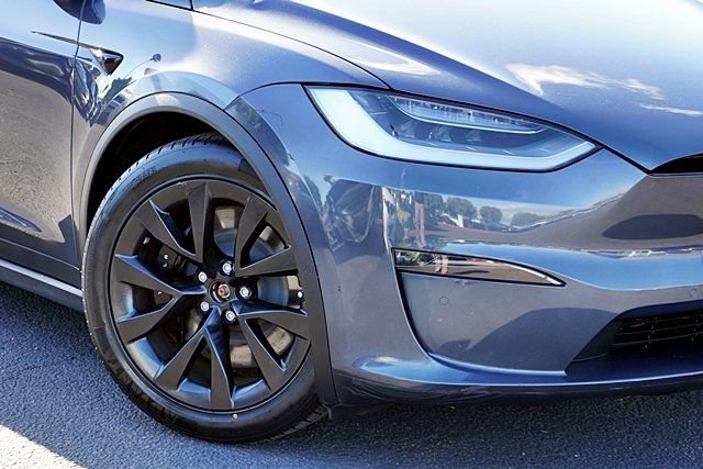 Used 2023 Tesla Model X AWD/4WD image 5