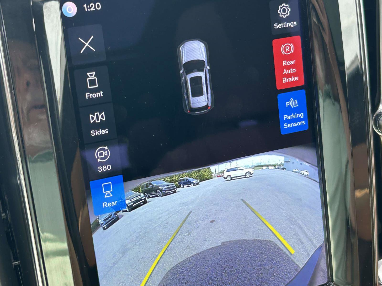 Certified 2023 Volvo XC60 B5 Ultimate image 25