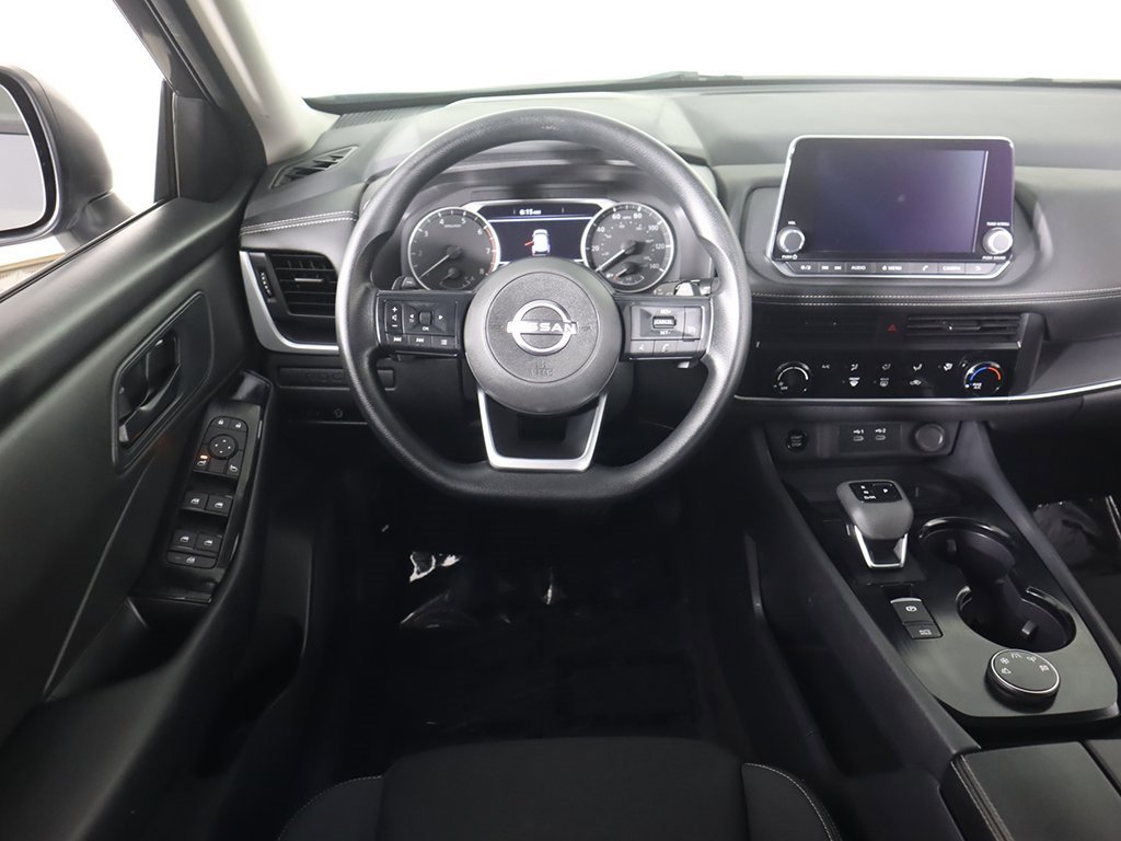 Used 2024 Nissan Rogue S image 36