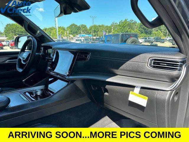 Certified 2024 Jeep Wagoneer Series II AWD/4WD image 56