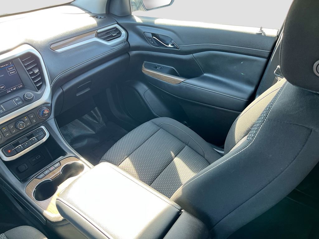 Used 2022 GMC Acadia SLE image 21