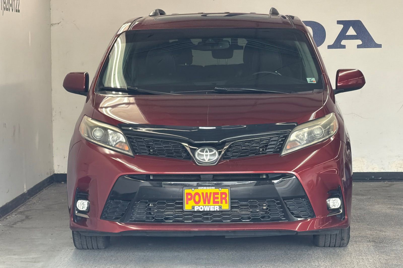 Used 2019 Toyota Sienna SE w/ SE Preferred Package FWD image 8