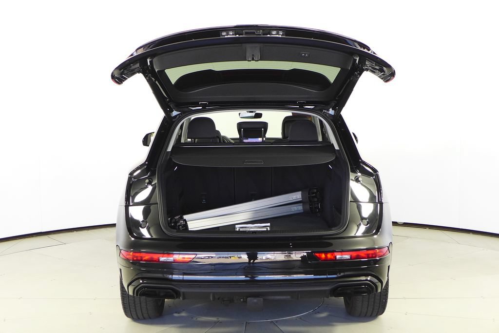 Used 2023 Audi Q5 2.0T Prestige w/ Prestige Package AWD/4WD image 10