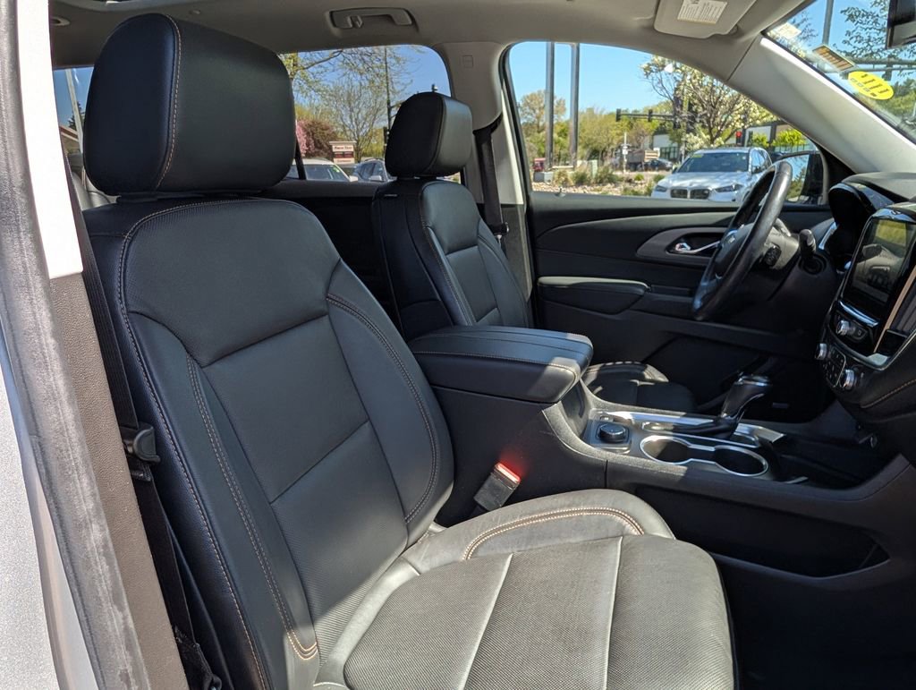 Used 2018 Chevrolet Traverse Premier w/ Redline Edition AWD/4WD image 19