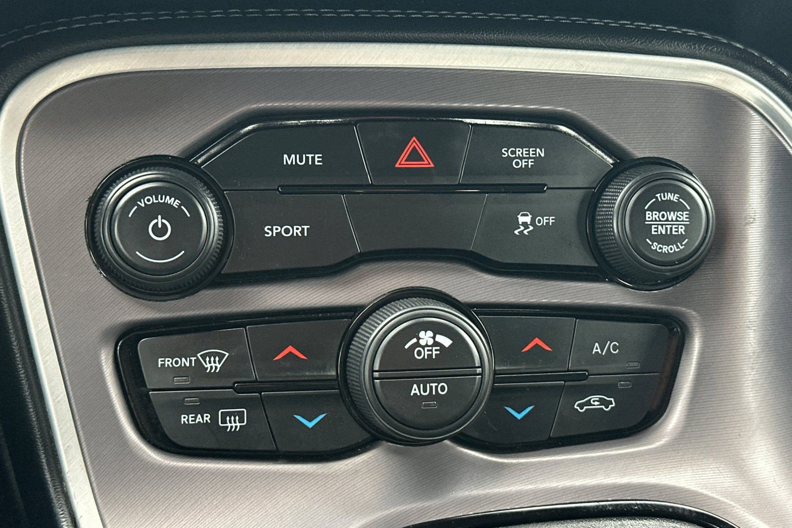 Used 2022 Dodge Challenger SXT w/ Blacktop Package image 19