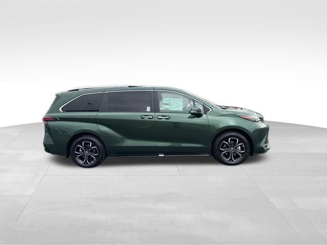 New 2026 Toyota Sienna Platinum AWD/4WD image 7