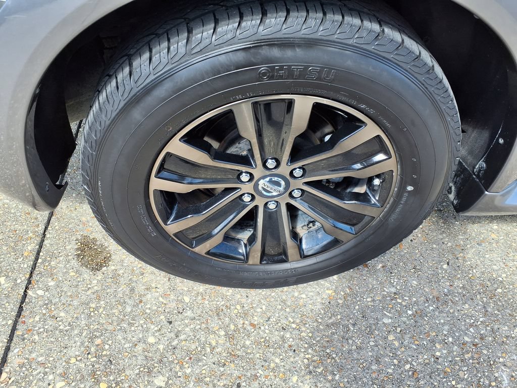 Used 2017 Nissan Armada Platinum RWD image 7