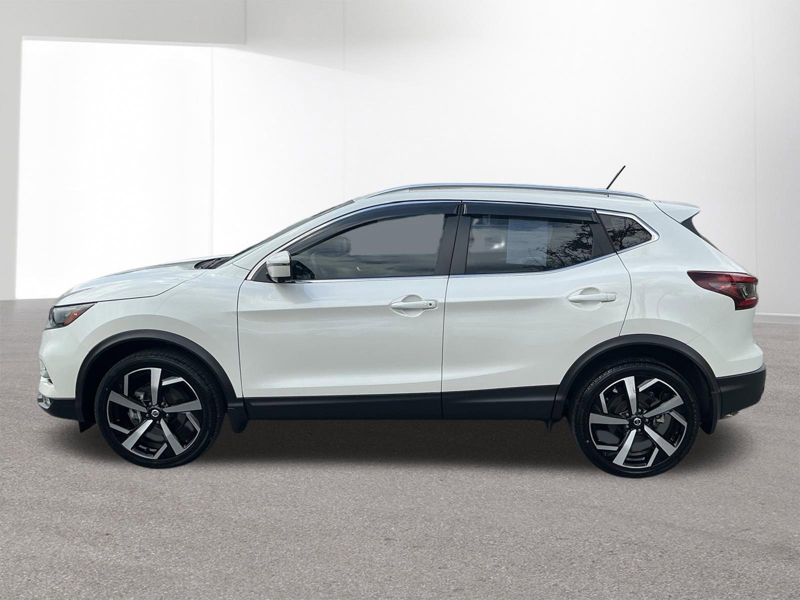 Used 2022 Nissan Rogue Sport SL w/ Premium Package AWD/4WD image 6