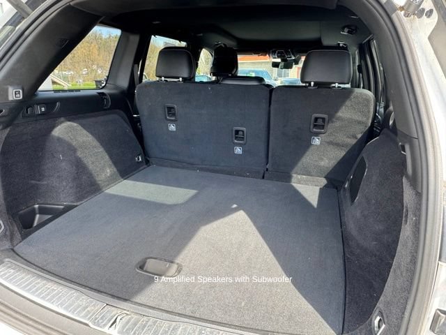 Used 2023 Jeep Grand Cherokee Overland w/ Luxury Tech Group IV AWD/4WD image 23