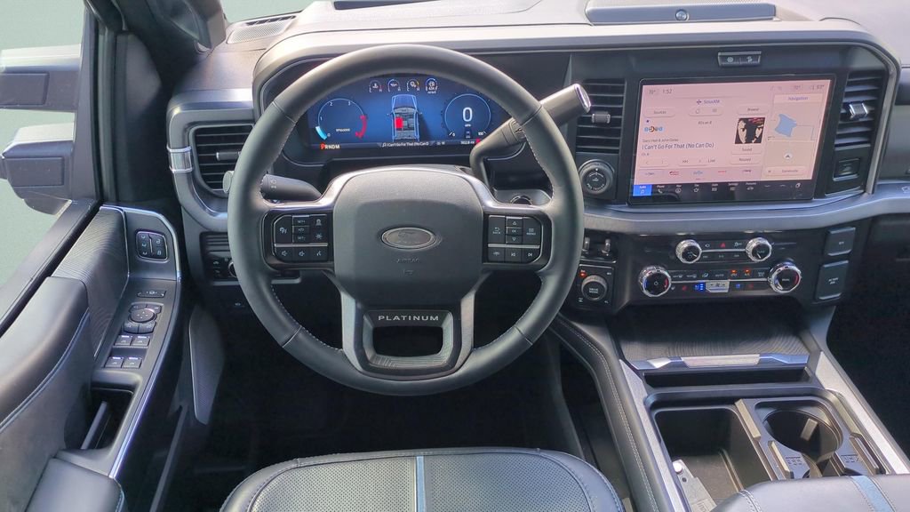 Used 2025 Ford F250 Platinum image 14