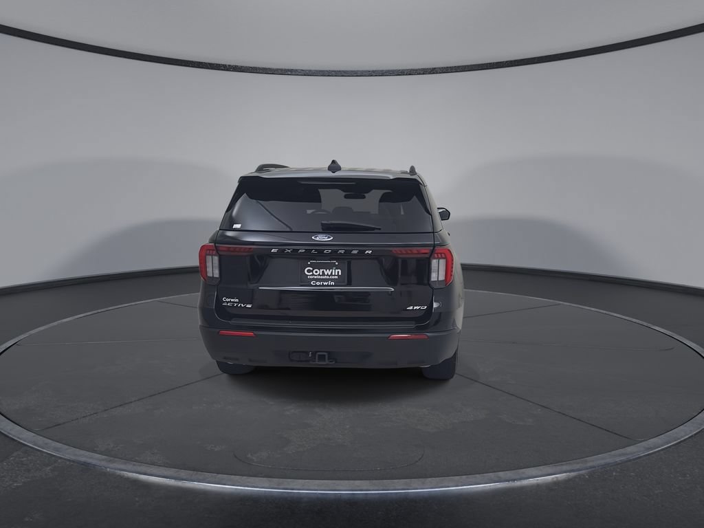 Used 2025 Ford Explorer Active AWD/4WD image 14