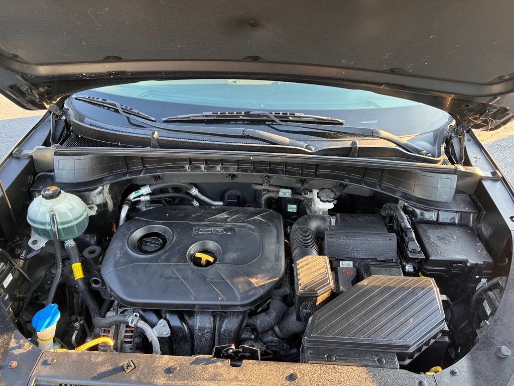 Used 2020 Hyundai Tucson SE w/ Cargo Package AWD/4WD image 9