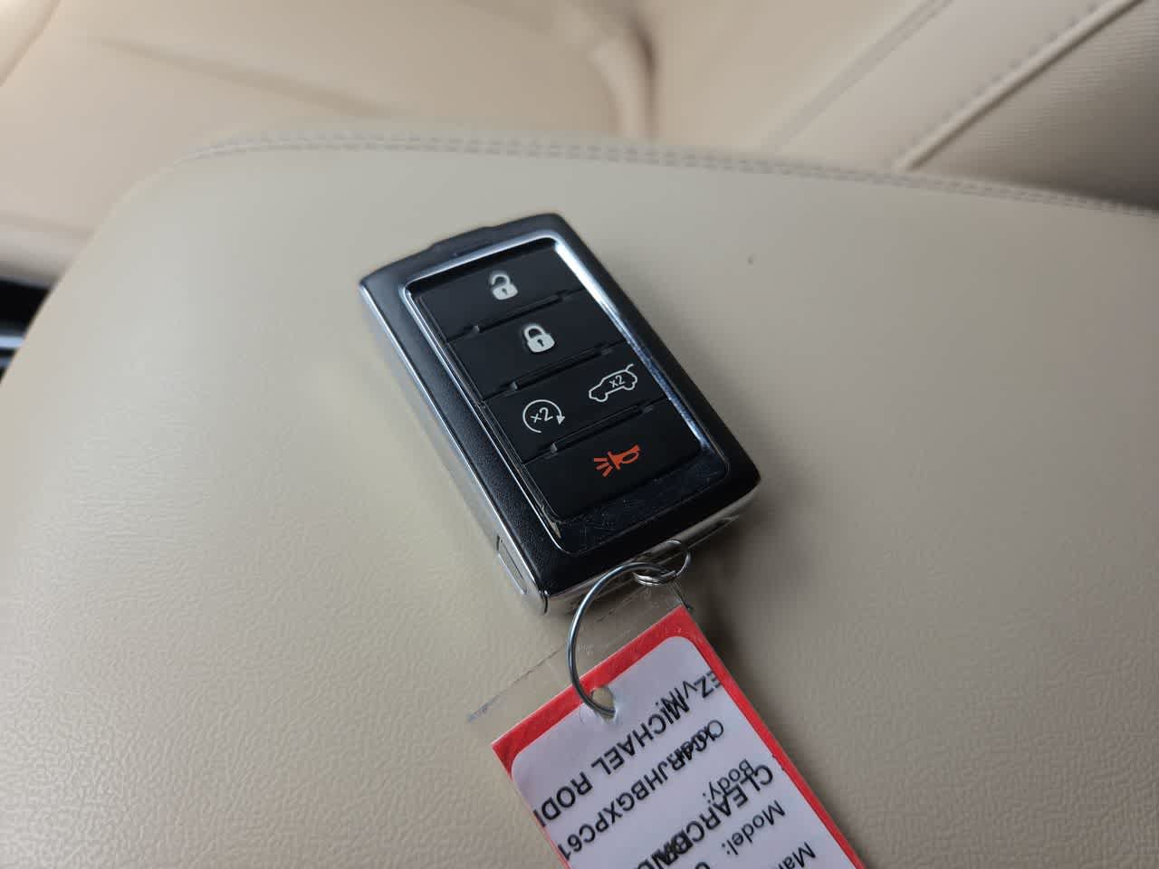 Used 2023 Jeep Grand Cherokee Limited w/ Black Appearance Package AWD/4WD image 28