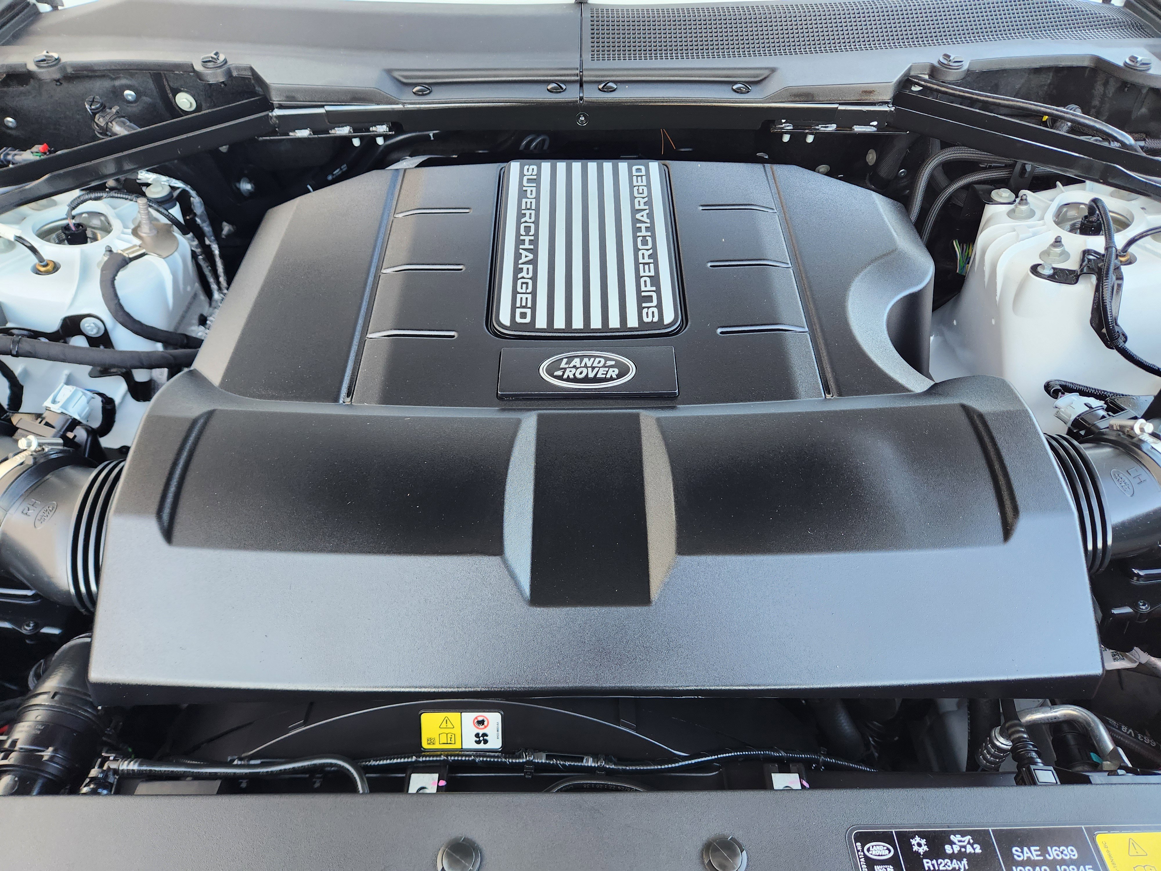 Certified 2025 Land Rover Defender 110 V8 image 33