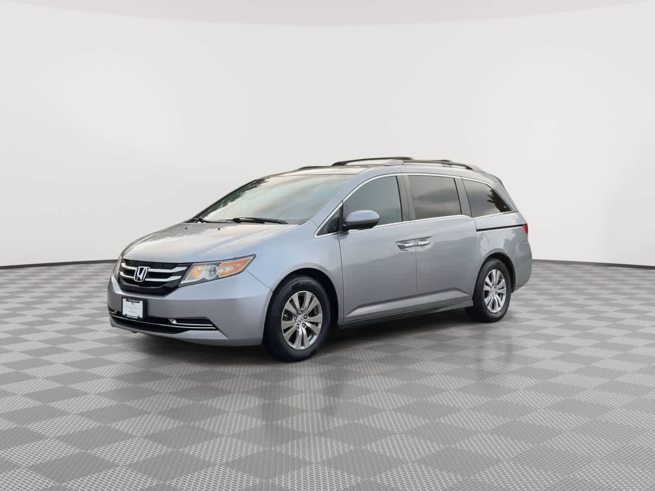Used 2016 Honda Odyssey SE image 4