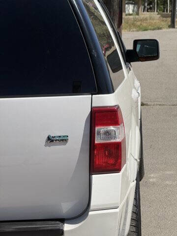 Used 2010 Ford Expedition EL Limited RWD image 20