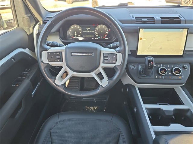 Used 2025 Land Rover Defender 110 S image 10