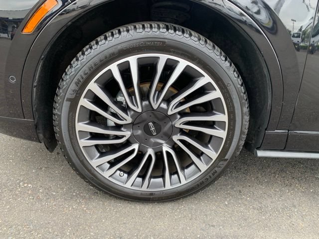 Used 2020 Lincoln Corsair Reserve w/ Equipment Group 201A AWD/4WD image 13