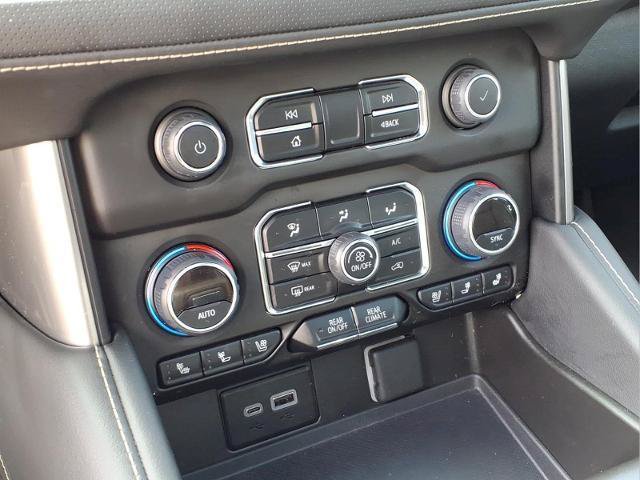 Used 2024 Chevrolet Tahoe Premier w/ Premium Package AWD/4WD image 15