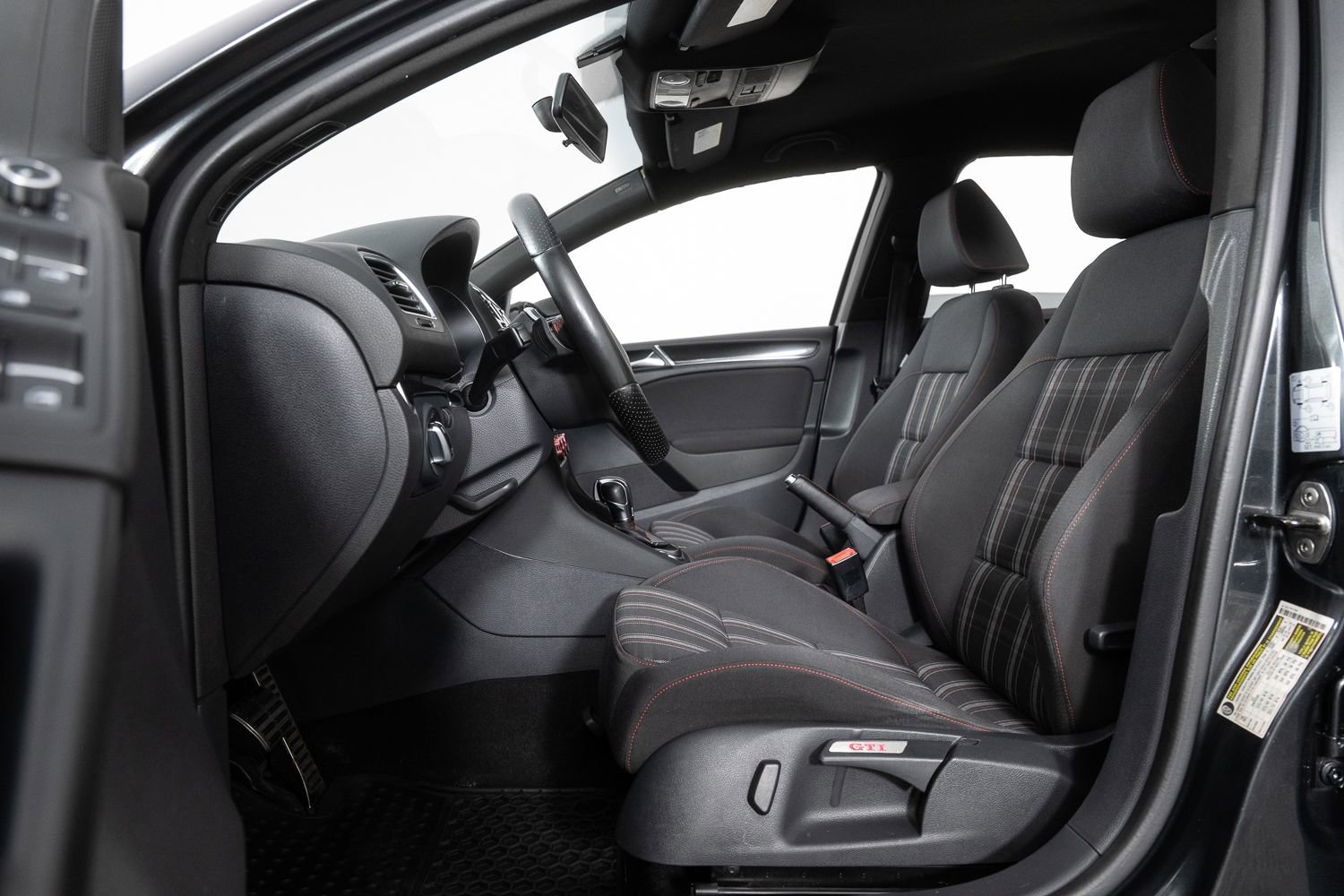 Used 2013 Volkswagen Golf 4-Door image 14