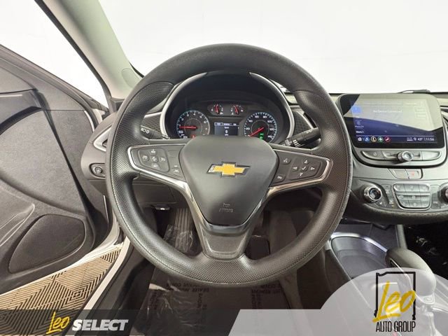 Used 2023 Chevrolet Malibu LT FWD image 13