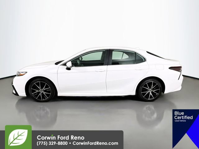Used 2023 Toyota Camry SE image 4