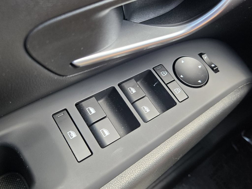 Certified 2026 Hyundai Santa Cruz SEL FWD image 26
