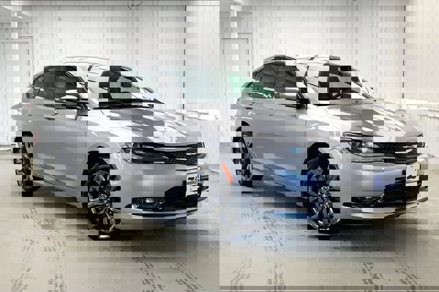 Used 2015 Chrysler 200 S w/ Navigation & Sound Group I