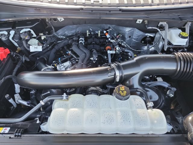 Certified 2025 Ford Expedition Active AWD/4WD image 30